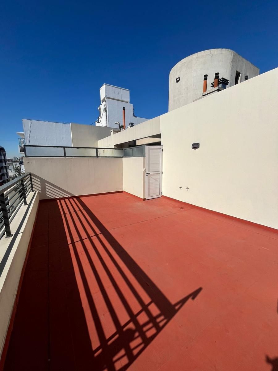 SE VENDE DPTO 3 AMB. CON COCHERA Y TERRAZA AL FRENTE - 10