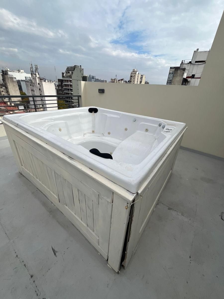 SE VENDE DPTO 3 AMB. CON COCHERA Y TERRAZA AL FRENTE - 43