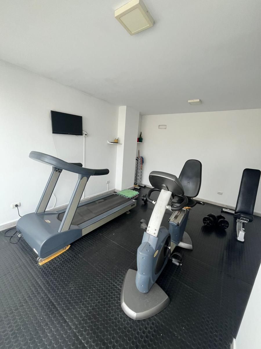 SE VENDE DPTO 3 AMB. CON COCHERA Y TERRAZA AL FRENTE - 45