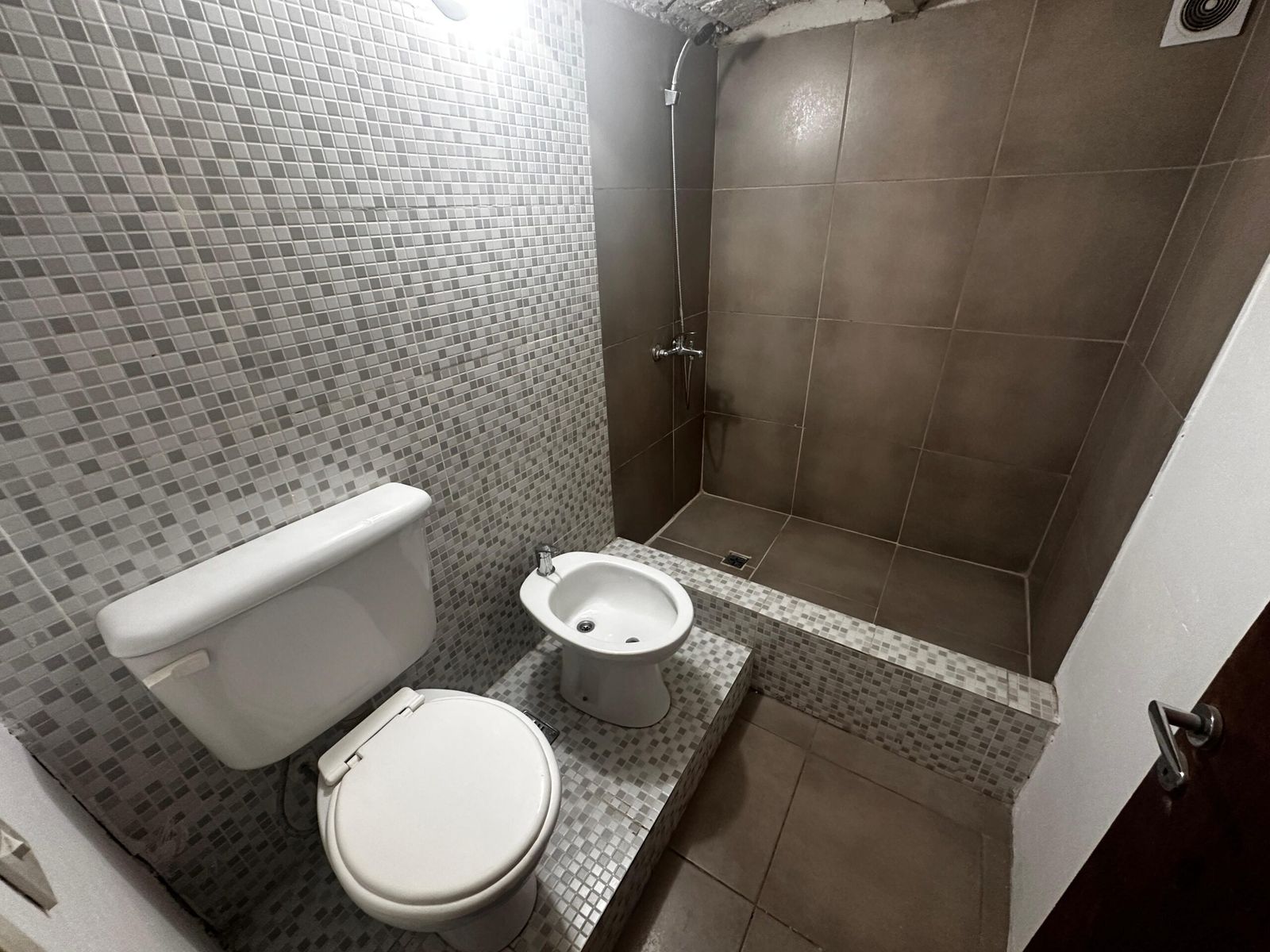 SE VENDE CUATRO AMB. RECICLADO A UNA CUADRA DE PLAZA CONGRESO - 4