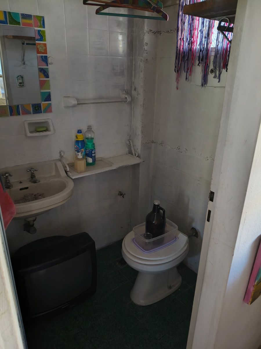 SE VENDE CASA CON COCHERA TERRAZA Y SALON EN FLORESTA - 22