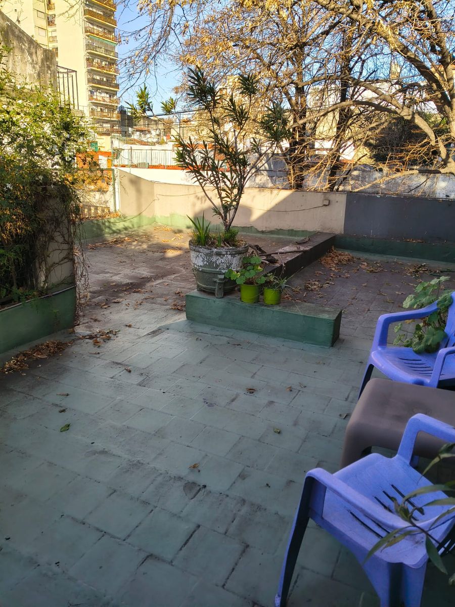 SE VENDE CASA CON COCHERA TERRAZA Y SALON EN FLORESTA - 24