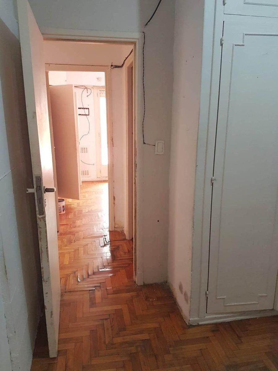 SE VENDE DPTO 4 AMB. CON TERRAZA A RECICLAR — foto 8