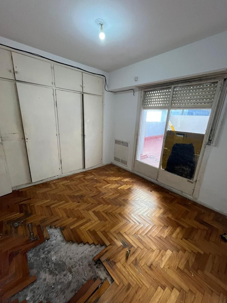 SE VENDE DPTO 4 AMB. CON TERRAZA A RECICLAR — foto 15