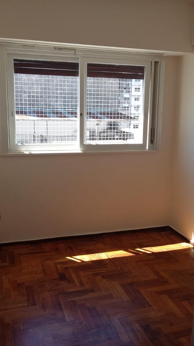 SE VENDE DPTO 4 AMB. AL FRENTE CON BALCON - 8