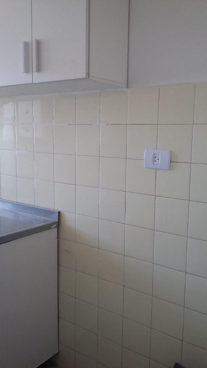 SE VENDE DPTO 4 AMB. AL FRENTE CON BALCON - 16