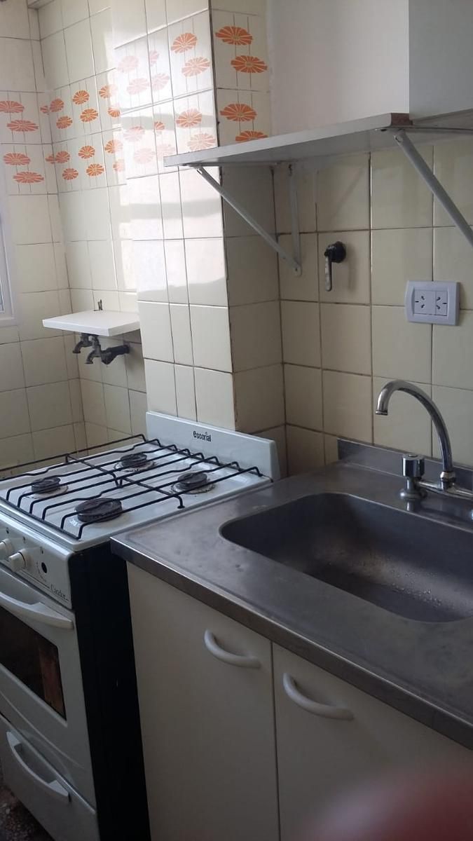 SE VENDE DPTO 4 AMB. AL FRENTE CON BALCON - 19
