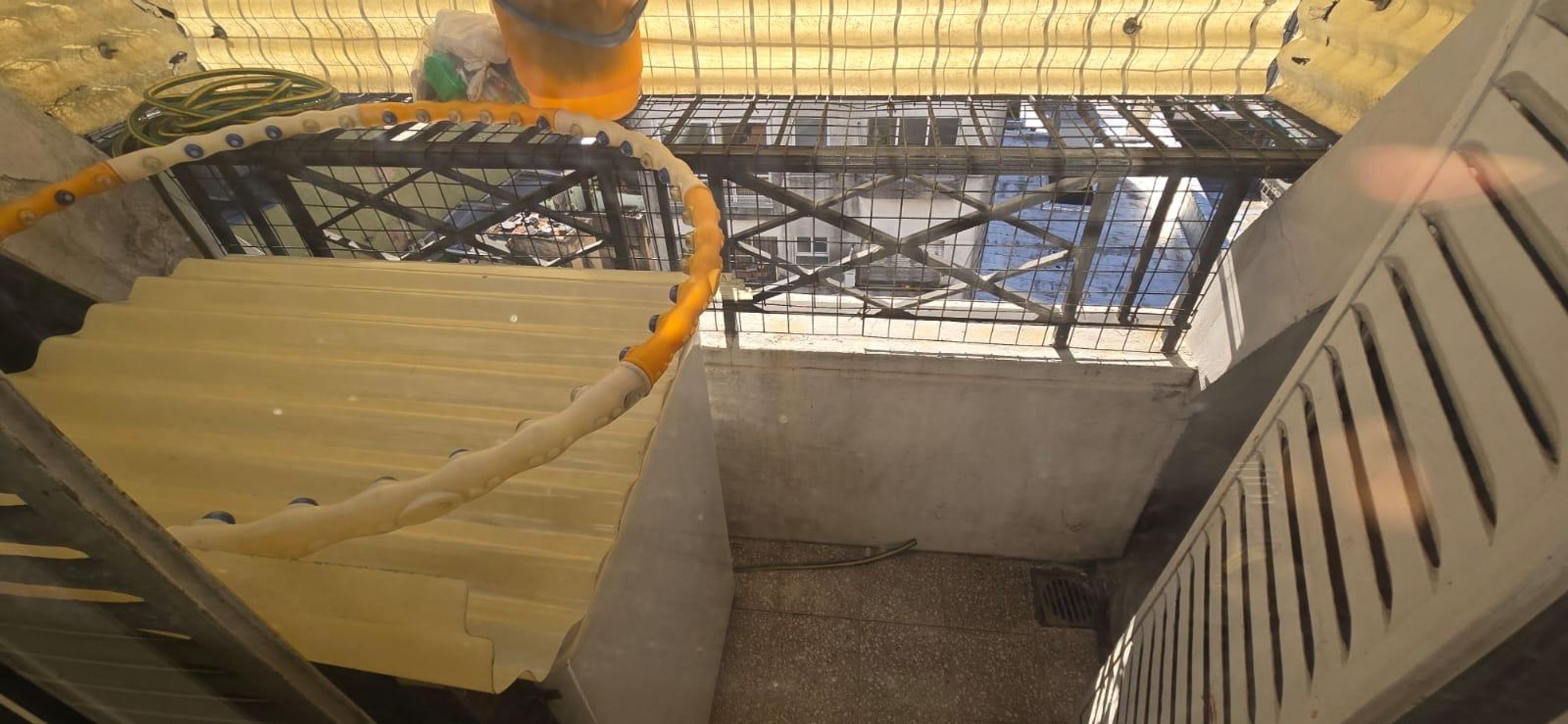 SE VENDE DPTO 4 AMB. RECICLADO A NUEVO EN BALBANERA - 14