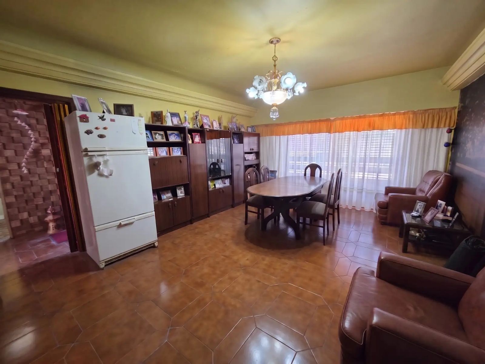 SE VENDE Galpón/Depósito + Dpto en planta alta. en LOMAS DEL MIRADOR - 12