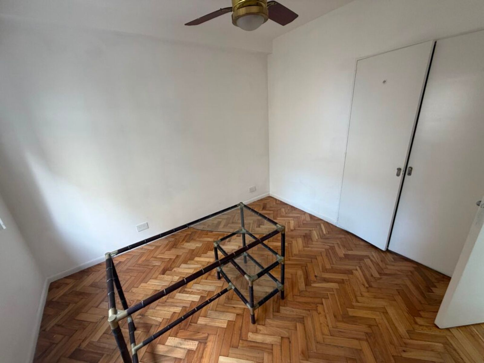 SE VENDE 3 AMB. CON BALCON AL FRENTE EN RECOLETA - 7