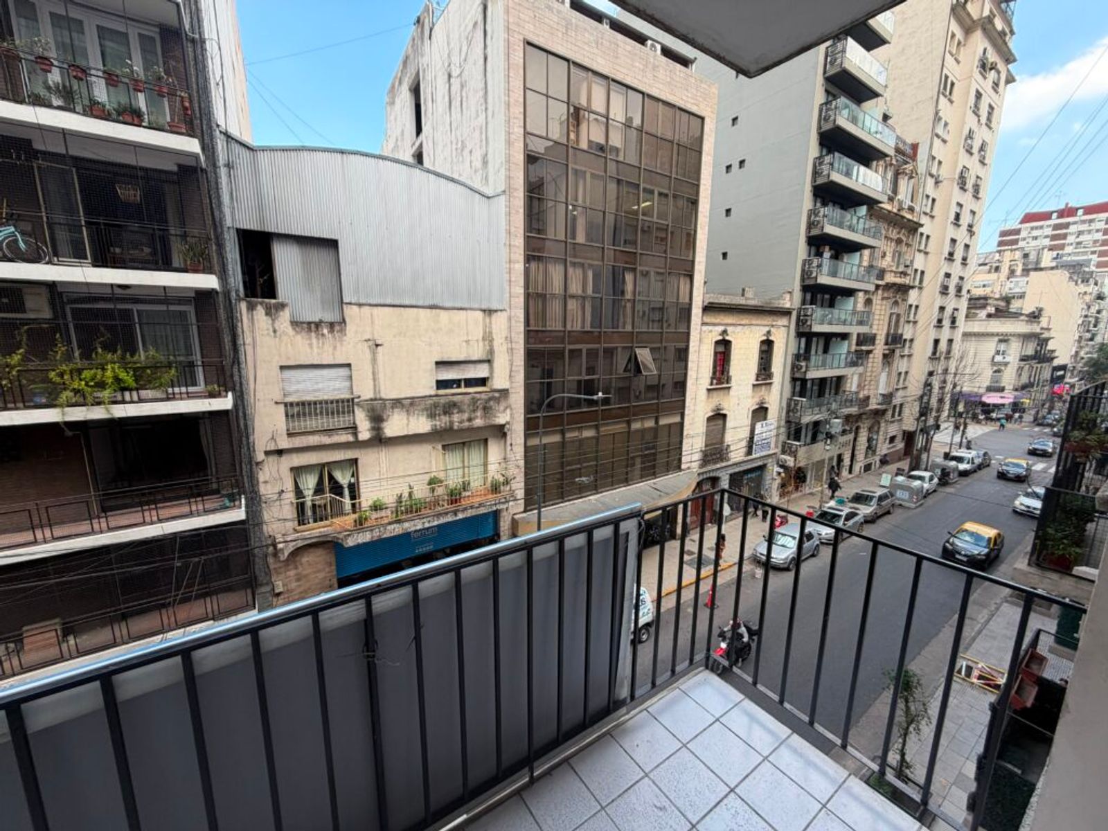 SE VENDE 3 AMB. CON BALCON AL FRENTE EN RECOLETA - 9