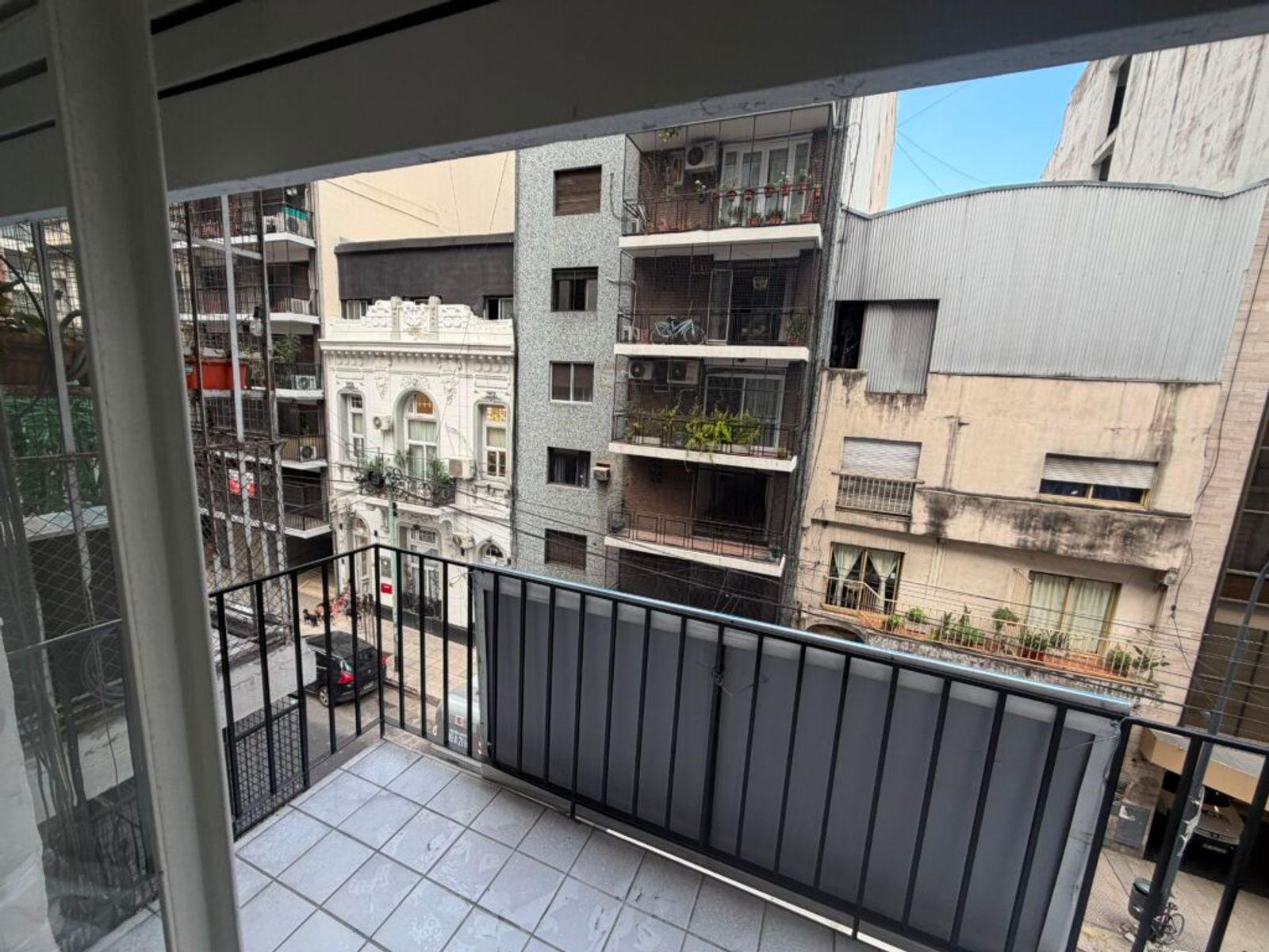 SE VENDE 3 AMB. CON BALCON AL FRENTE EN RECOLETA - 11