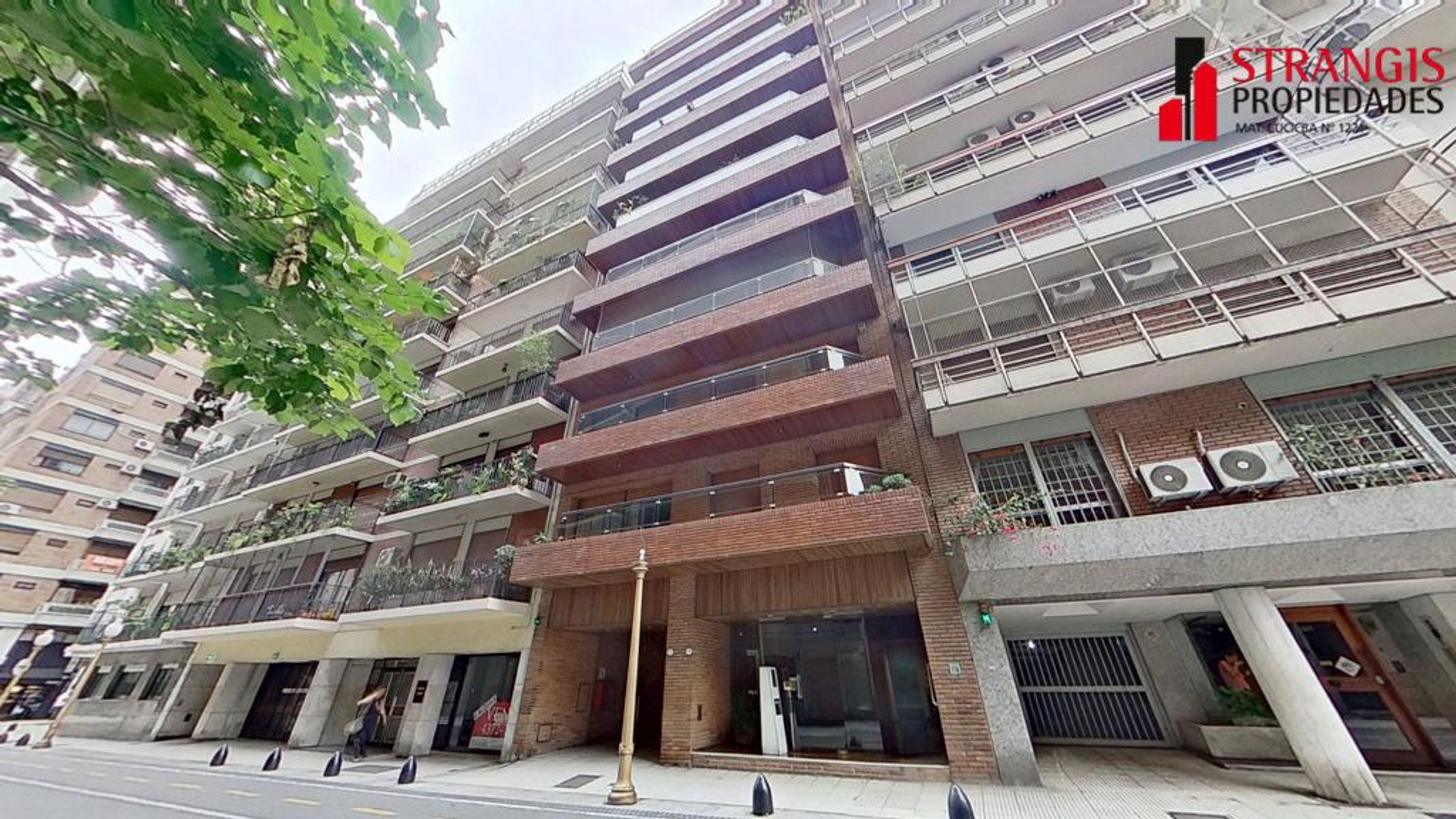 SE VENDE PISO 4 AMB. C/DEP. 2 COCHERA EN RETIRO - 1