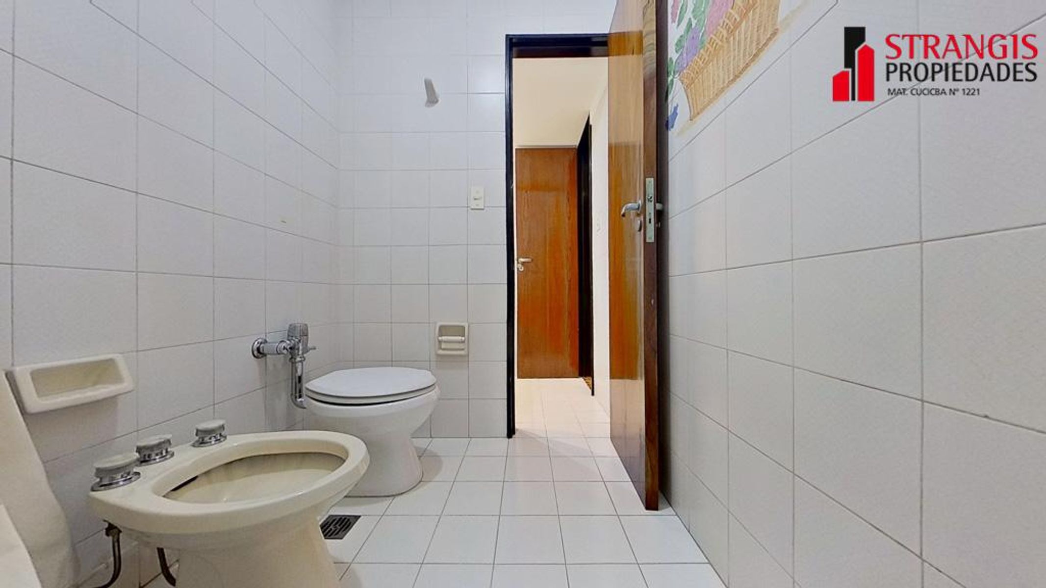 SE VENDE PISO 4 AMB. C/DEP. 2 COCHERA EN RETIRO - 26