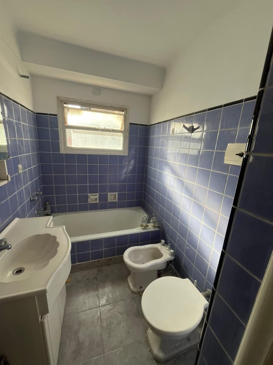 SE VENDE DPTO 3 AMB. CON DEP. EN BALVANERA - 9