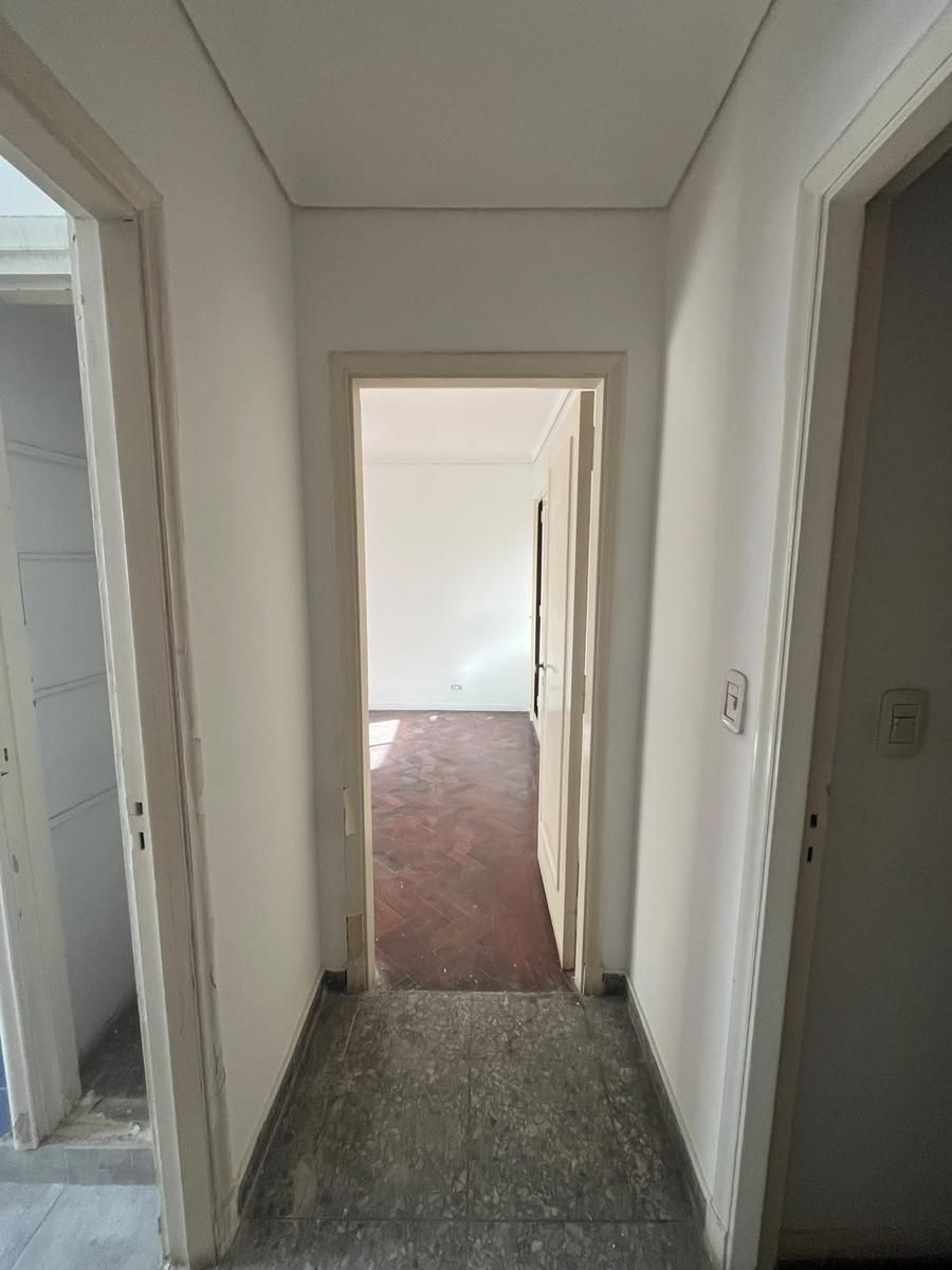 SE VENDE DPTO 3 AMB. CON DEP. EN BALVANERA - 17