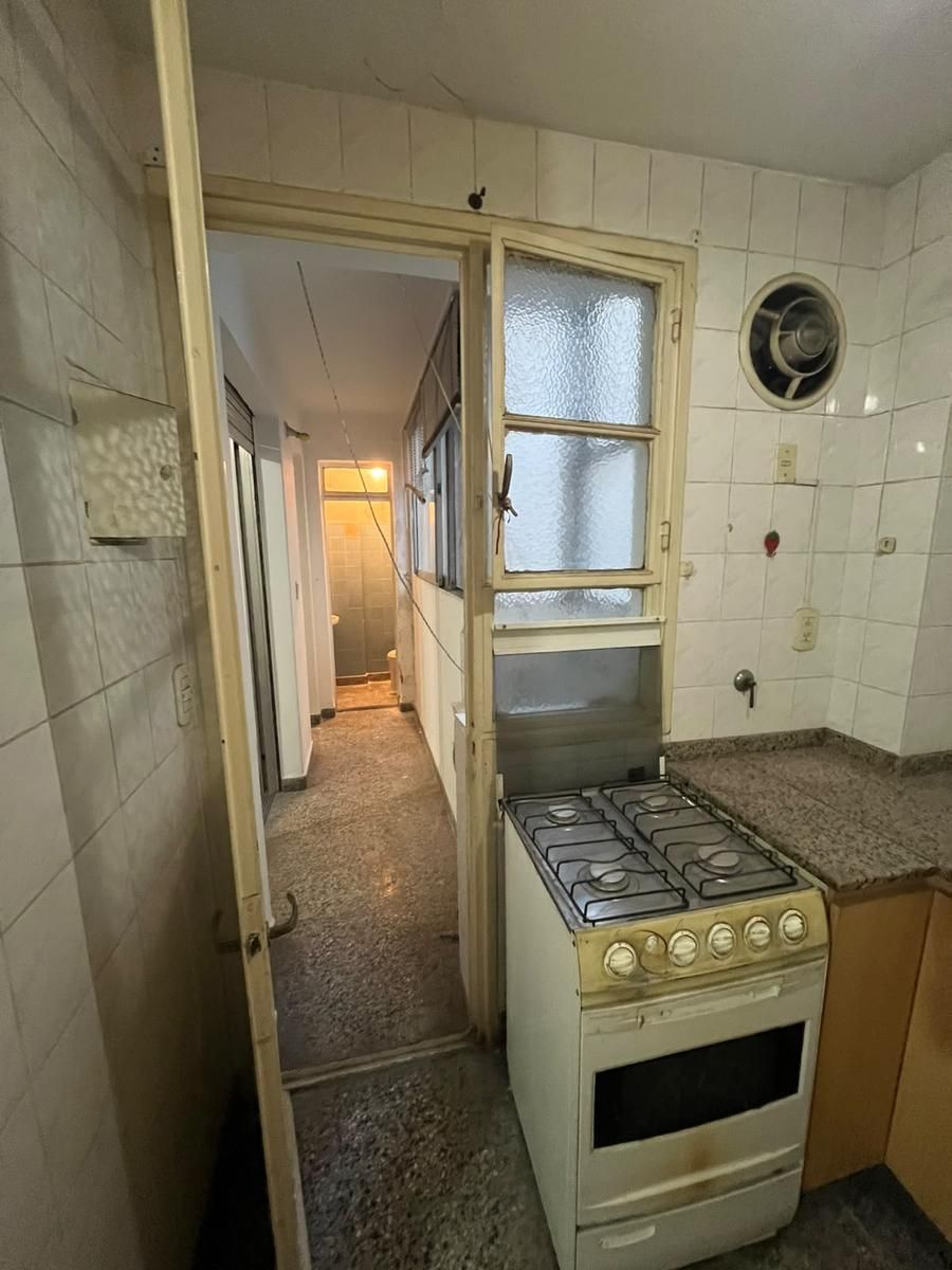 SE VENDE DPTO 3 AMB. CON DEP. EN BALVANERA - 21