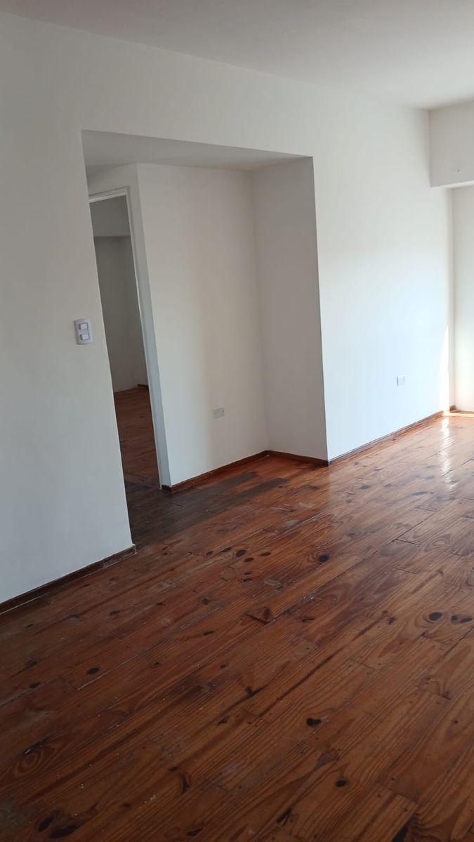 SE VENDE DPTO 3 AMB. CON BALCON EN BALVANERA - 5