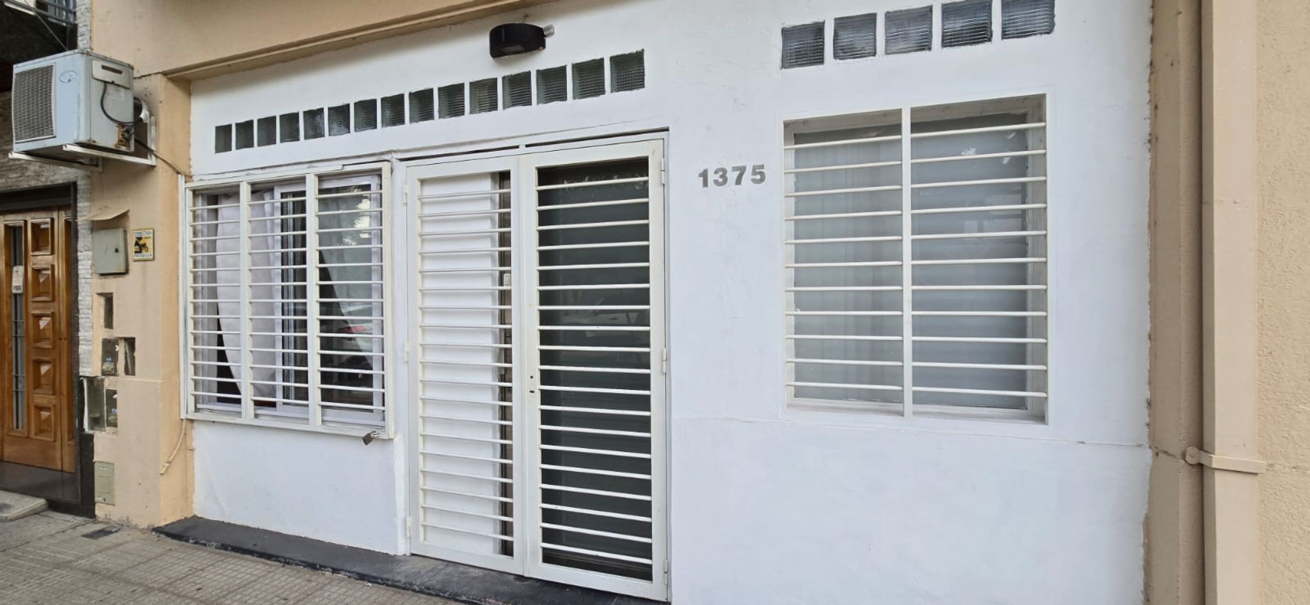 SE VENDE LOCAL CON FINANCIACION EN LINIERS - 1