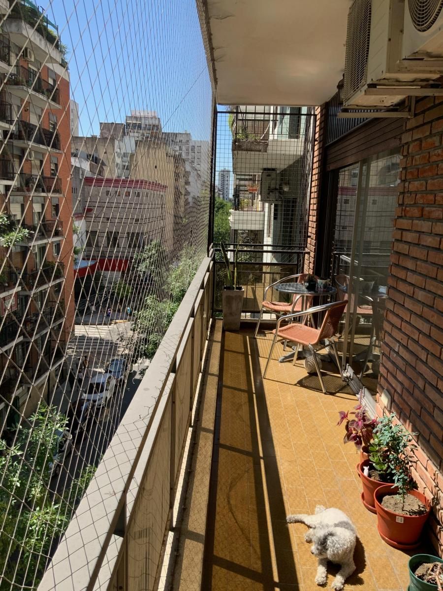 SE VENDE DPTO 4 AMB. AL FRENTE BALCON CORRIDO CON DEP. Y COCHERA - 1