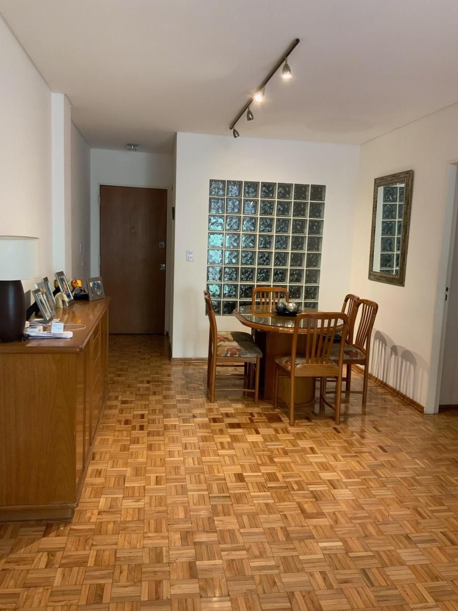 SE VENDE DPTO 4 AMB. AL FRENTE BALCON CORRIDO CON DEP. Y COCHERA - 4