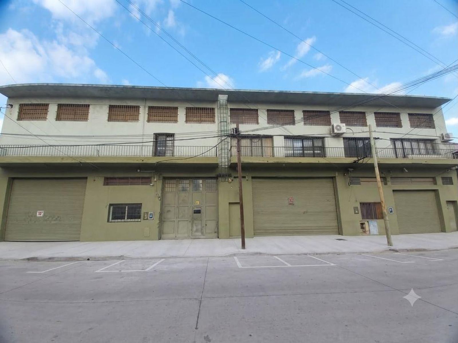 SE ALQUILA DEPOSITO 1800 M2 EN VILLA MADERO - 1