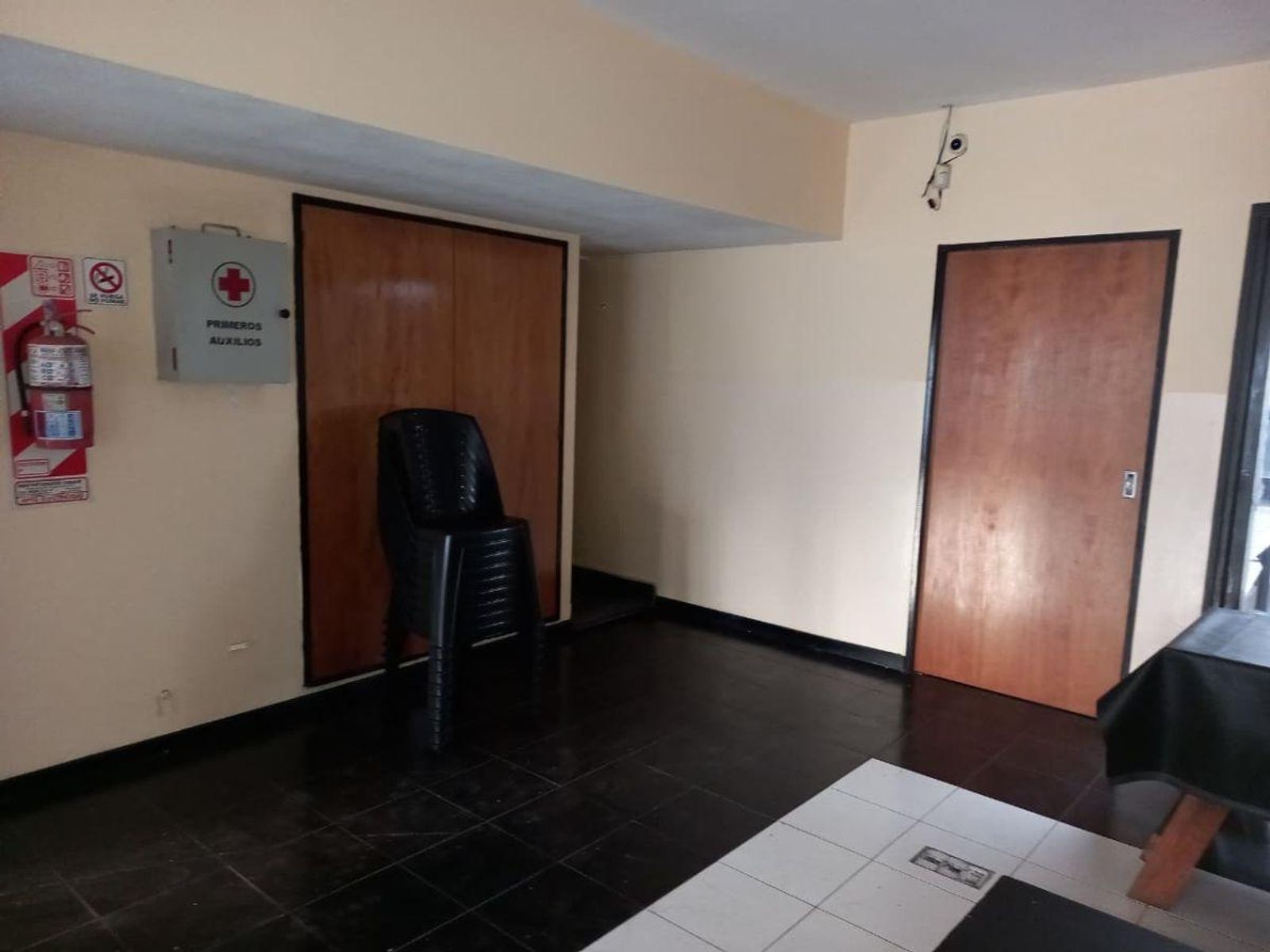 SE ALQUILA DEPOSITO 1800 M2 EN VILLA MADERO - 13