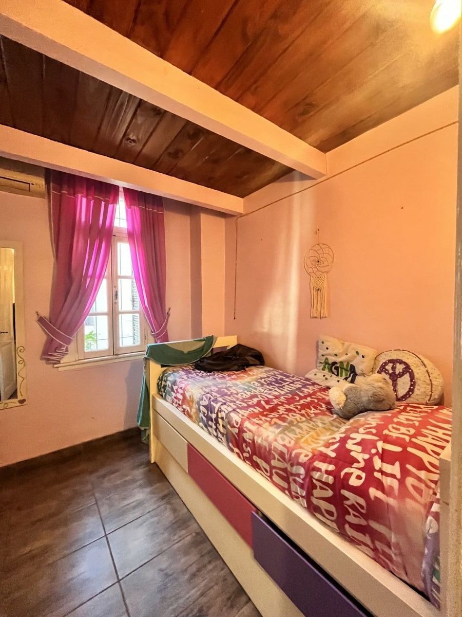 SE VENDE CASA 4 AMB. EN FLORES - 11