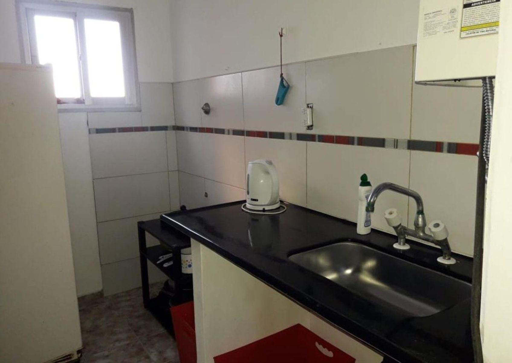 SE VENDE MONOAMBIENTE AMOBLADO EN SANTA TERESITA - 1
