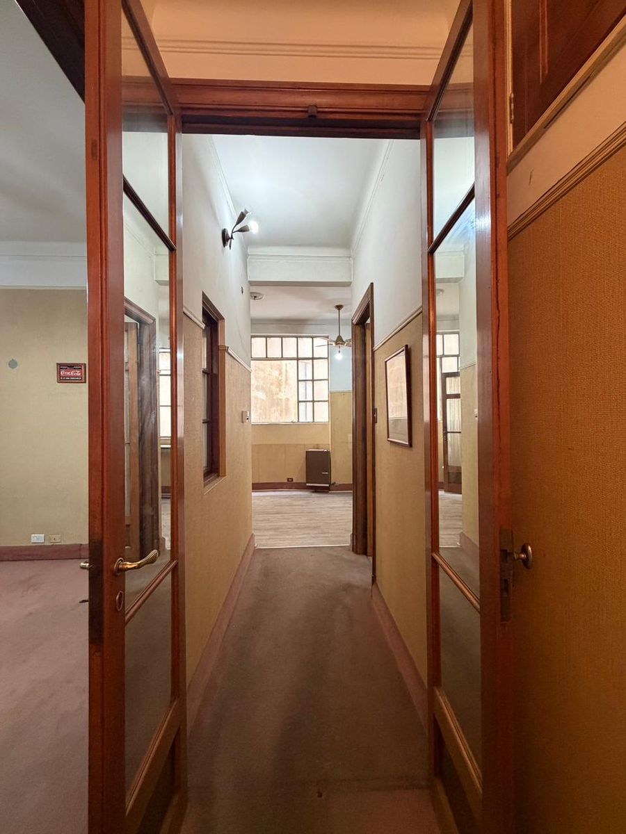 SE VENDE PISO 6 AMB APTO PROF. EN TRIBUNALES — foto 9