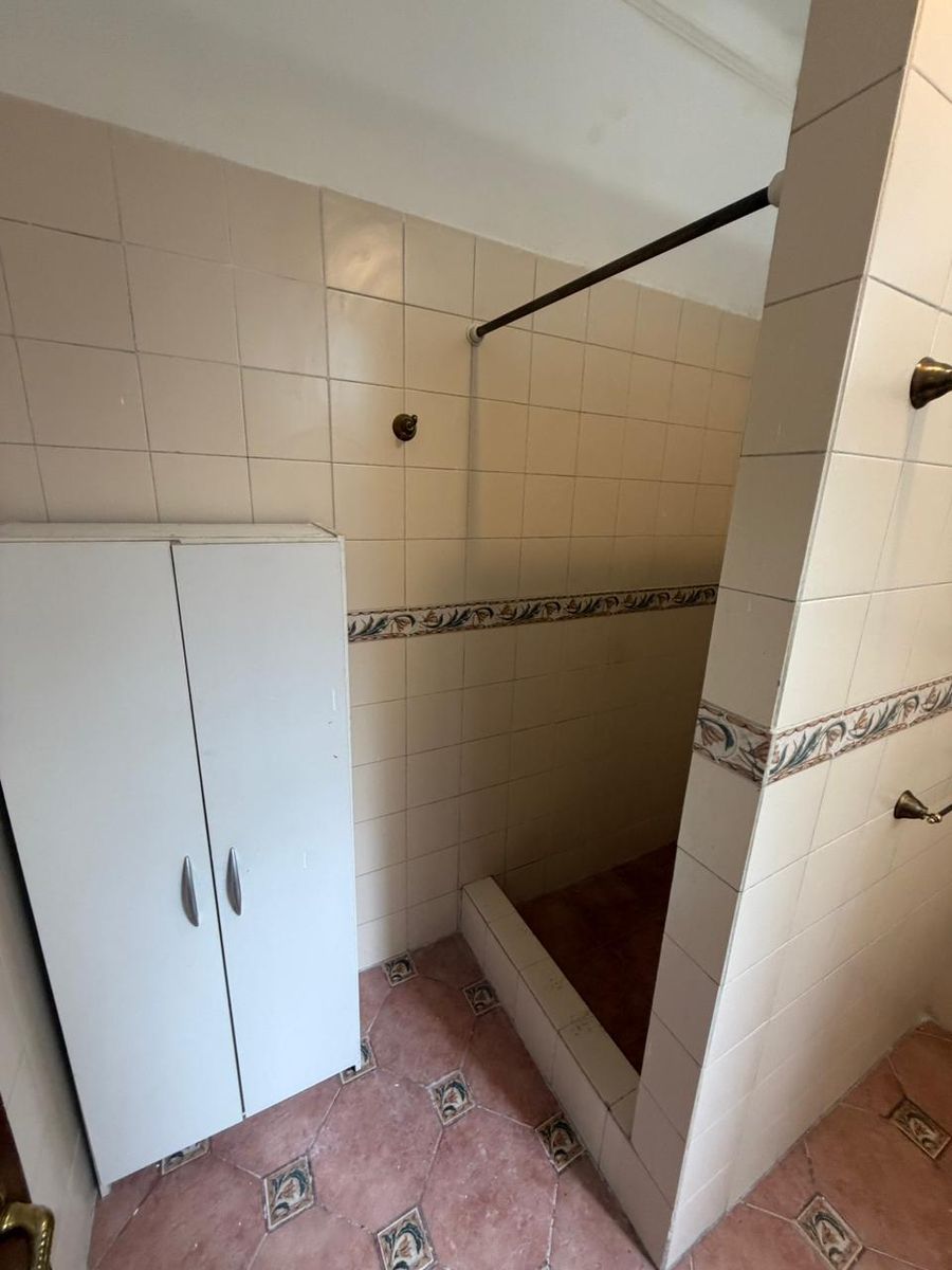 SE VENDE PISO 6 AMB APTO PROF. EN TRIBUNALES - 23