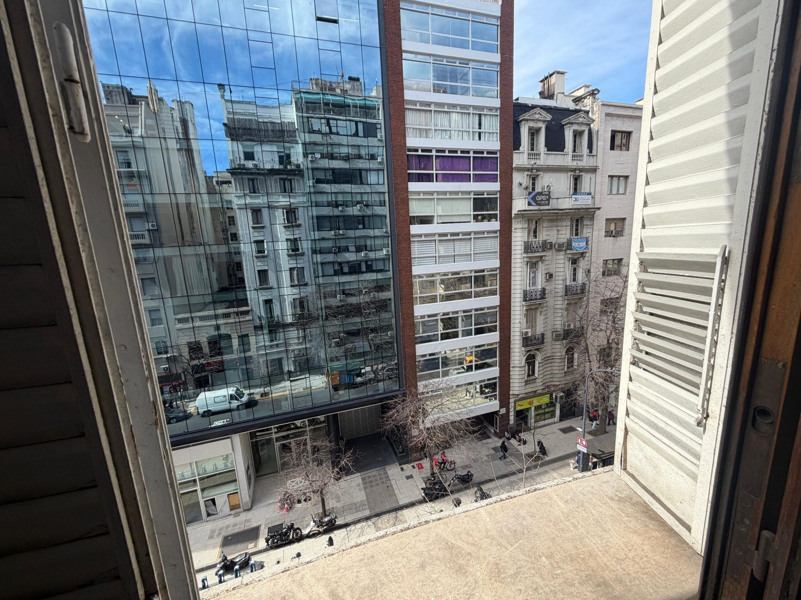 SE VENDE PISO 6 AMB APTO PROF. EN TRIBUNALES - 28