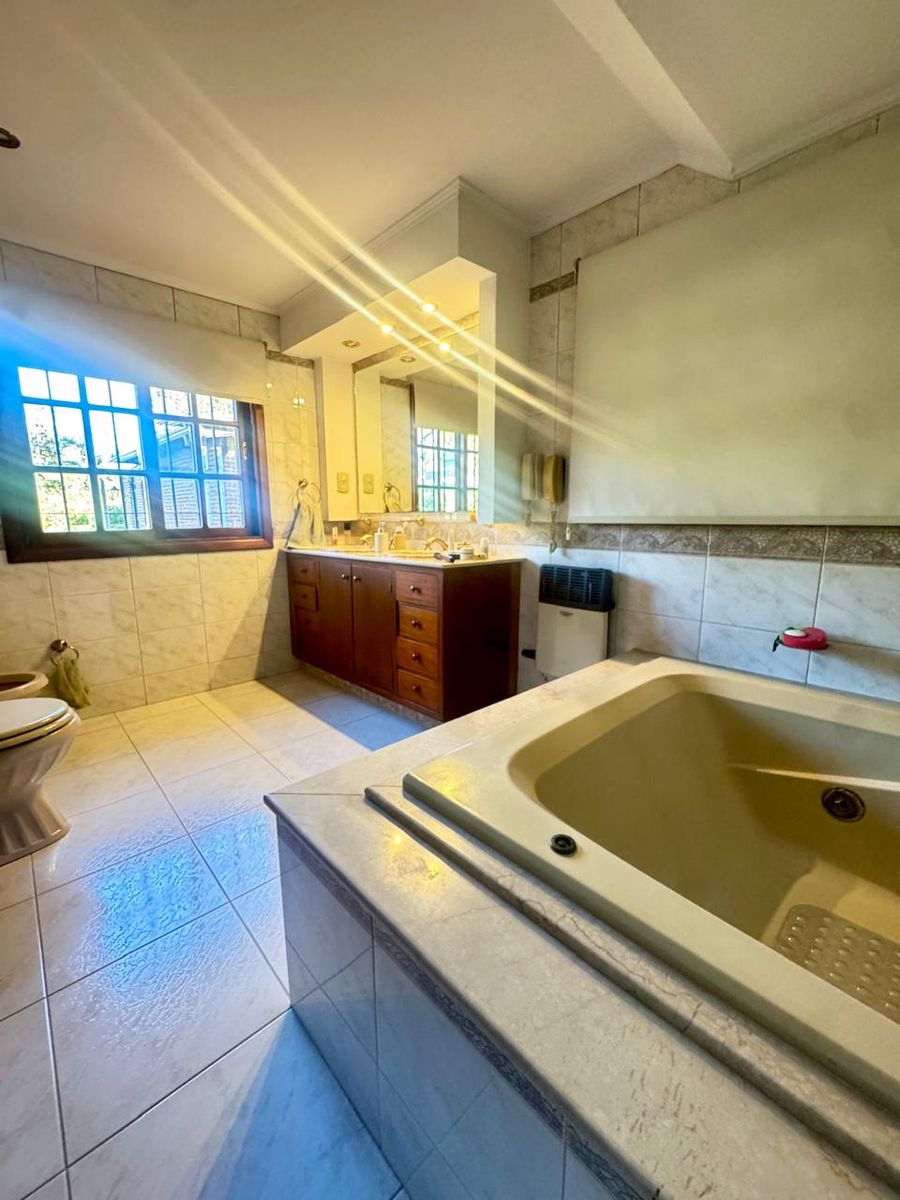 SE VENDE CASA SOBRE LOTE DE 1400 MTS BARRIO PARQUE SAN IGNACIO EN SAN MIGUEL - 21