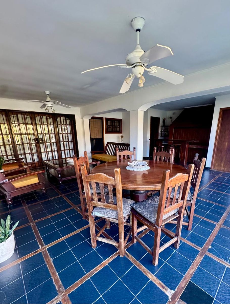 SE VENDE CASA SOBRE LOTE DE 1400 MTS BARRIO PARQUE SAN IGNACIO EN SAN MIGUEL - 27