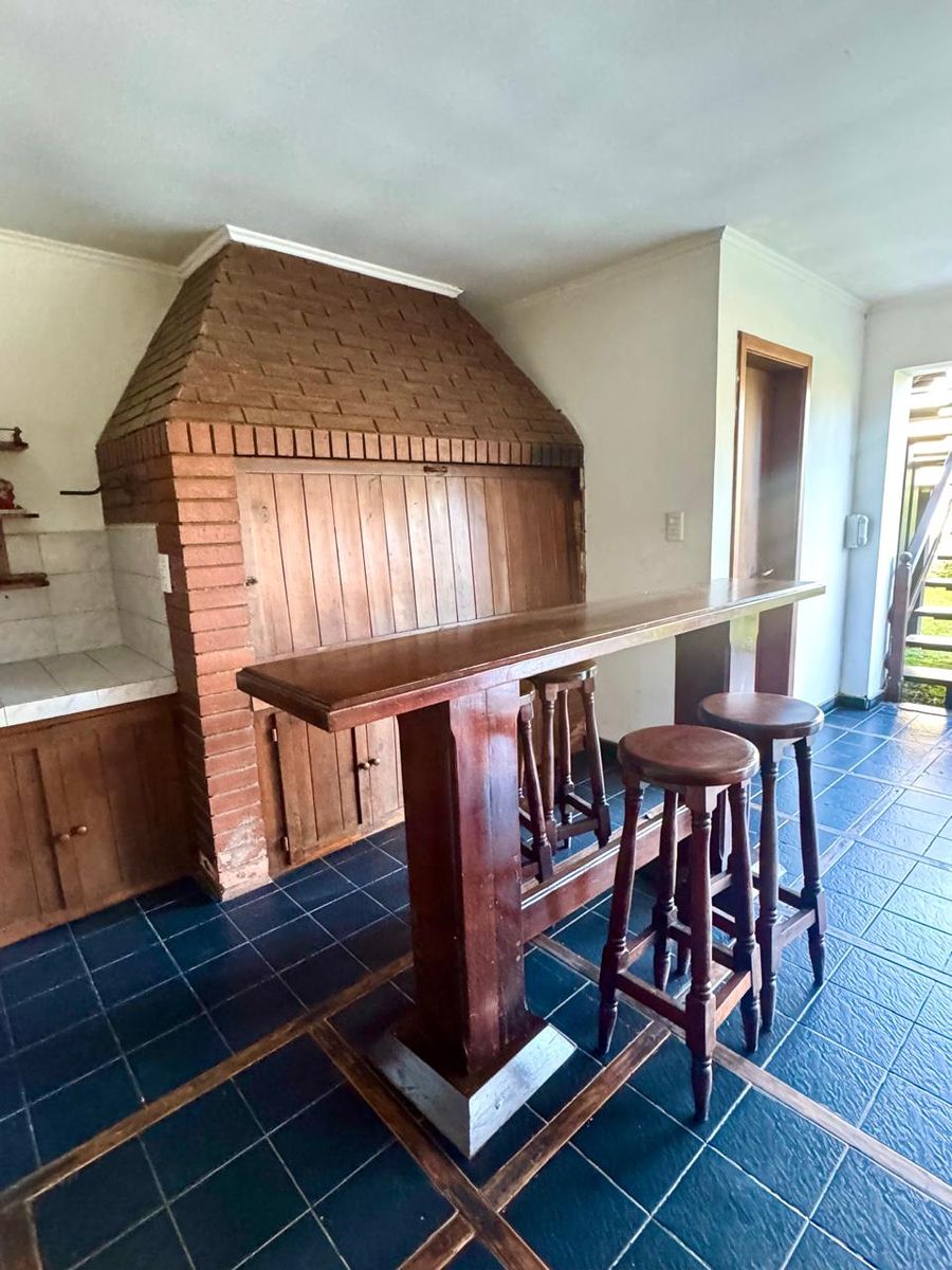 SE VENDE CASA SOBRE LOTE DE 1400 MTS BARRIO PARQUE SAN IGNACIO EN SAN MIGUEL - 31