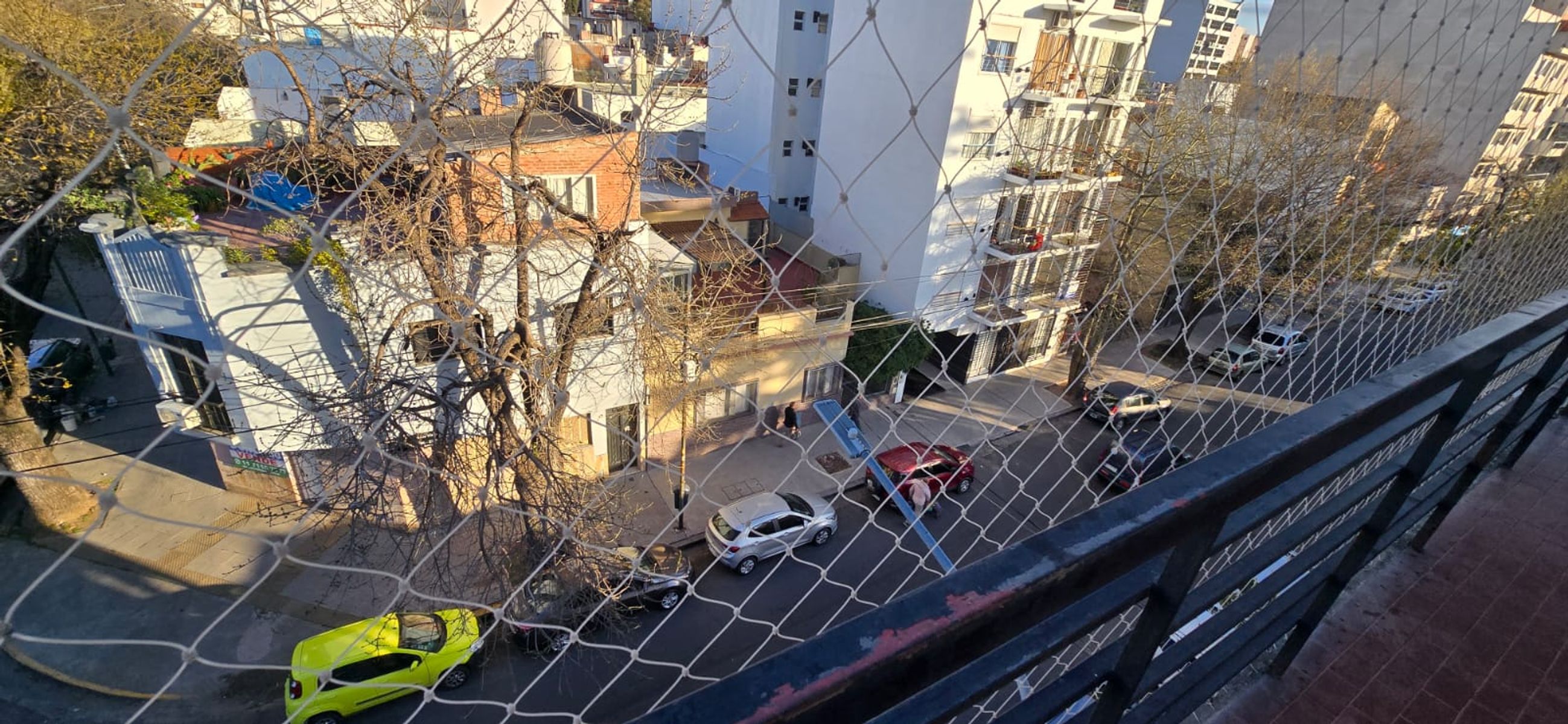 SE VENDE DPTO 2 AMB. AL FRENTE CON BALCON — foto 4
