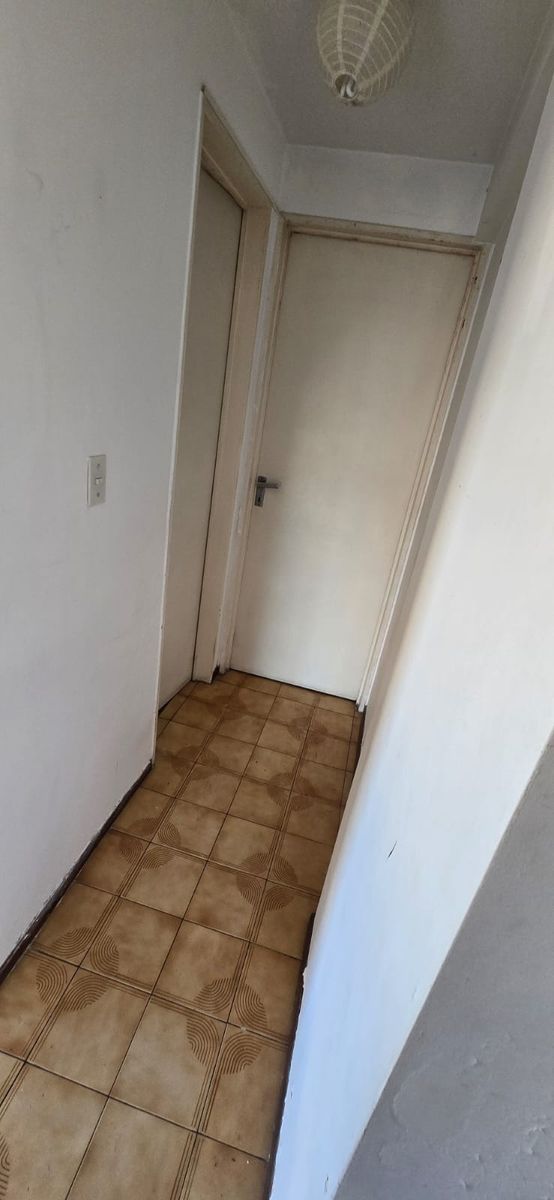 SE VENDE DPTO 2 AMB. AL FRENTE CON BALCON — foto 6