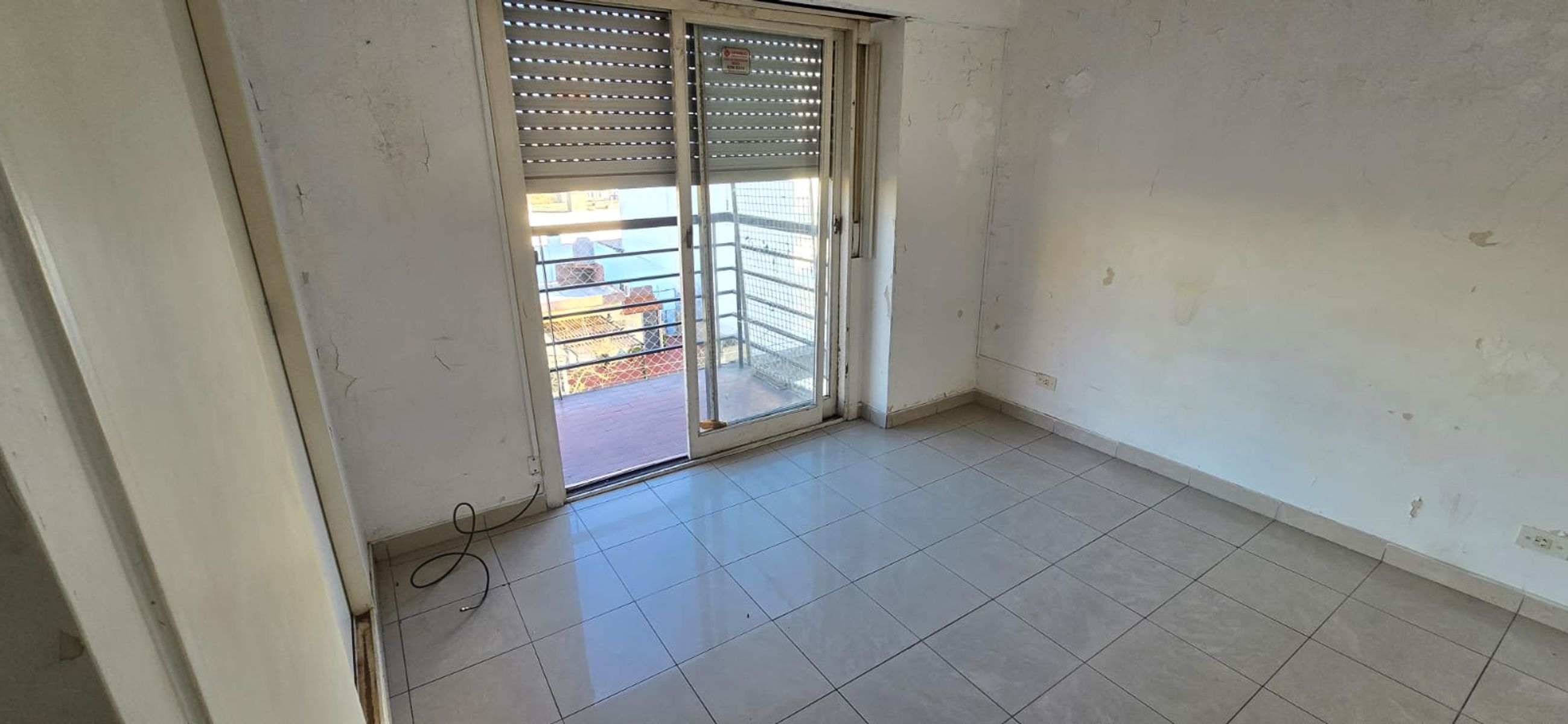 SE VENDE DPTO 2 AMB. AL FRENTE CON BALCON — foto 15
