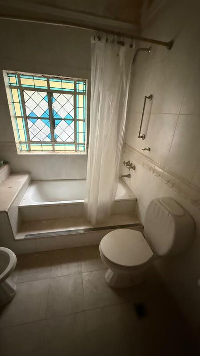 SE ALQUILA CASA EXCLUSIVAMENTE PARA COMERCIAL — foto 9