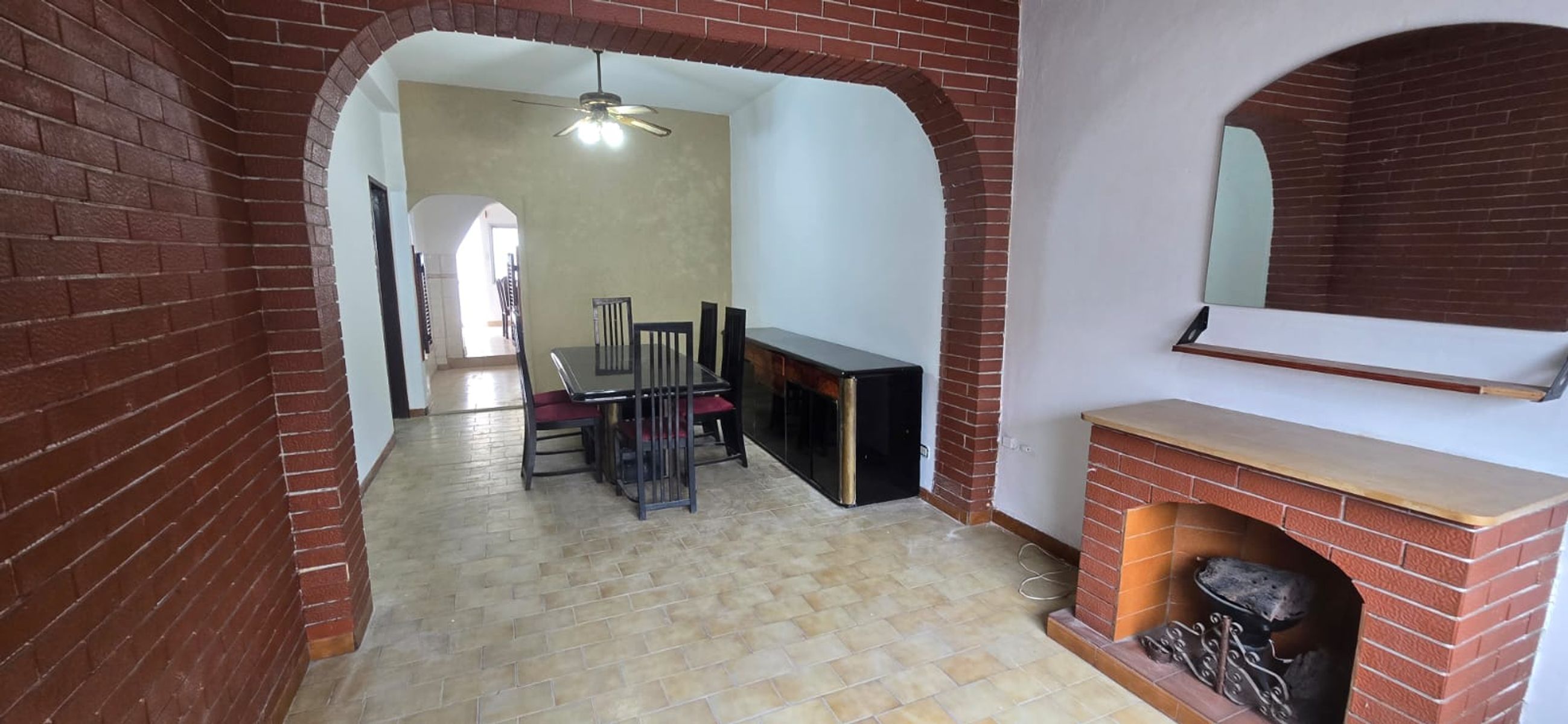 SE ALQUILA DPTO AL FRENTE 3 AMB. CON PATIO SIN EXPENSAS - 18
