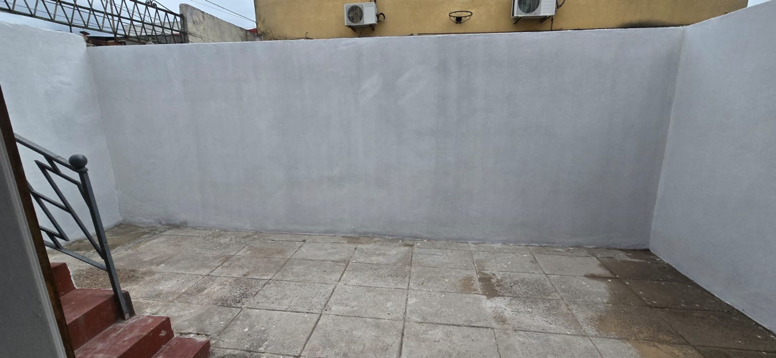 SE ALQUILA DPTO AL FRENTE 3 AMB. CON PATIO SIN EXPENSAS - 20