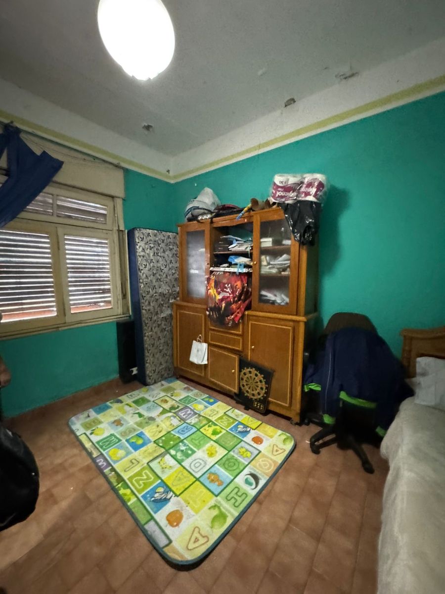 SE VENDE CASA SOBRE LOTE DE 500M2 EN PARQUE AVELLANEDA - 2