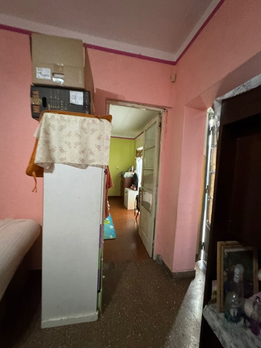 SE VENDE CASA SOBRE LOTE DE 500M2 EN PARQUE AVELLANEDA - 5