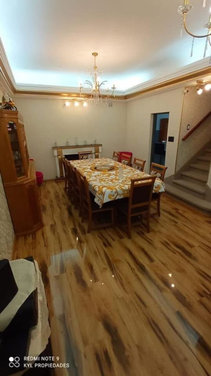 SE VENDE CASA 2 PLANTAS EN LINIERS - 2