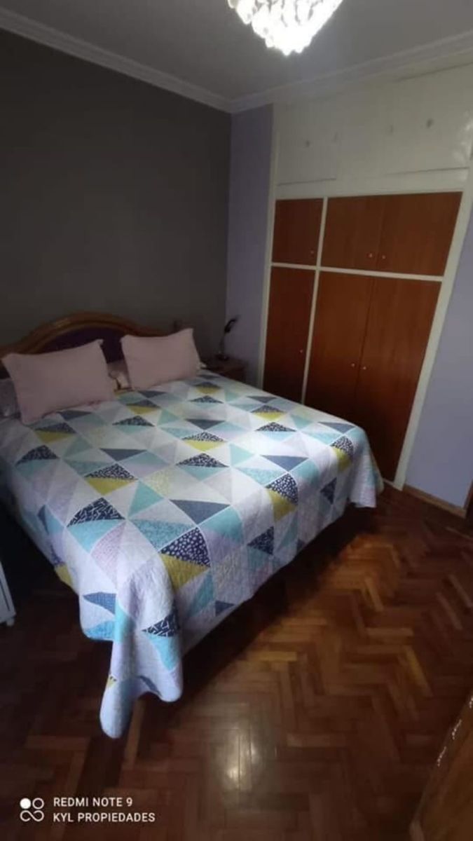 SE VENDE CASA 2 PLANTAS EN LINIERS - 9