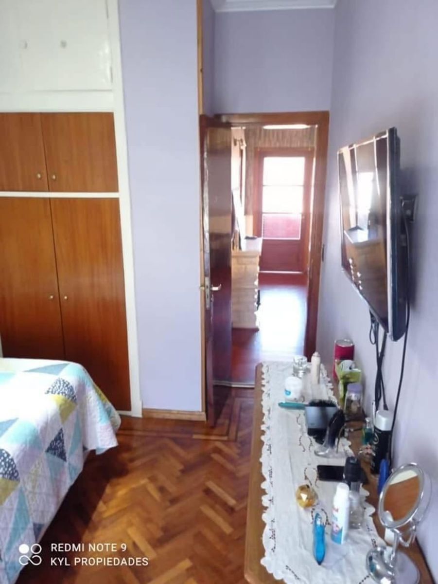 SE VENDE CASA 2 PLANTAS EN LINIERS - 10