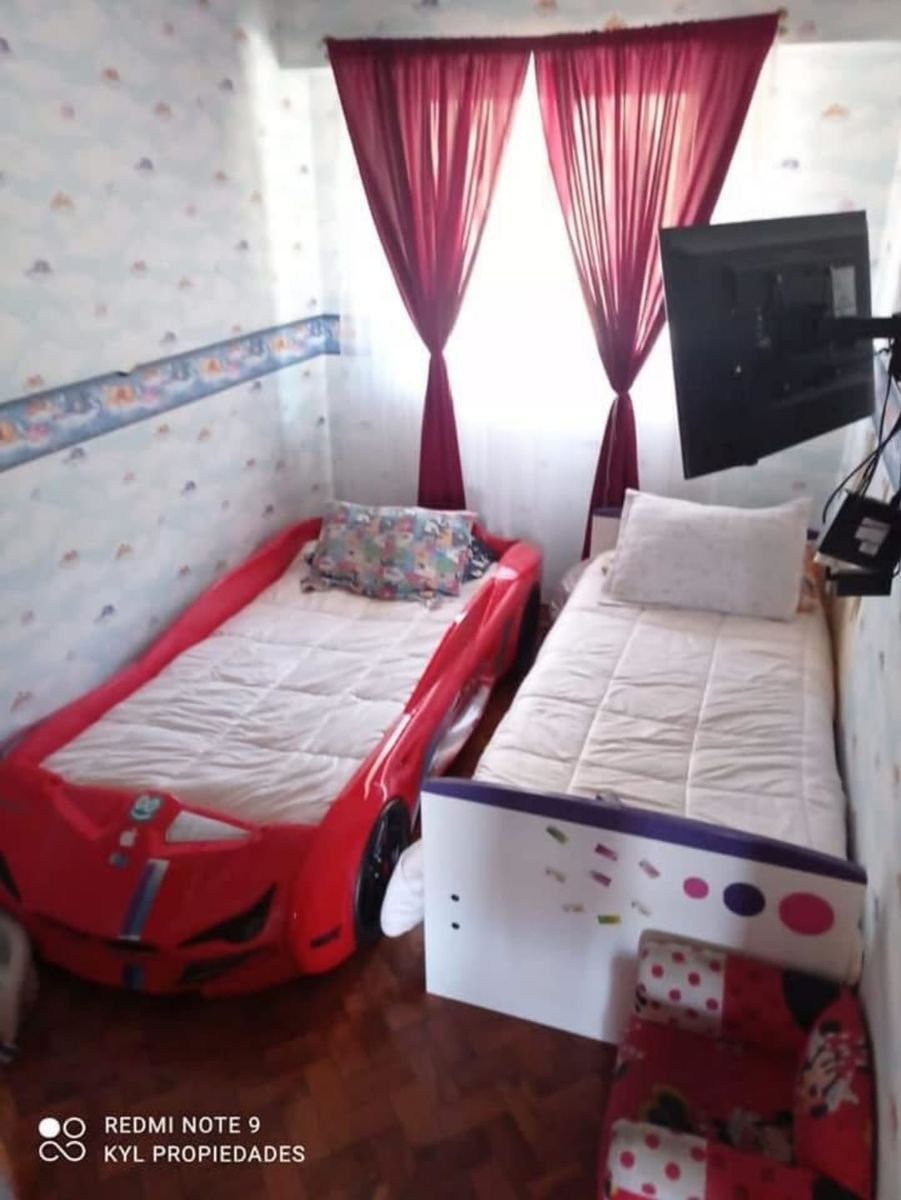 SE VENDE CASA 2 PLANTAS EN LINIERS - 12