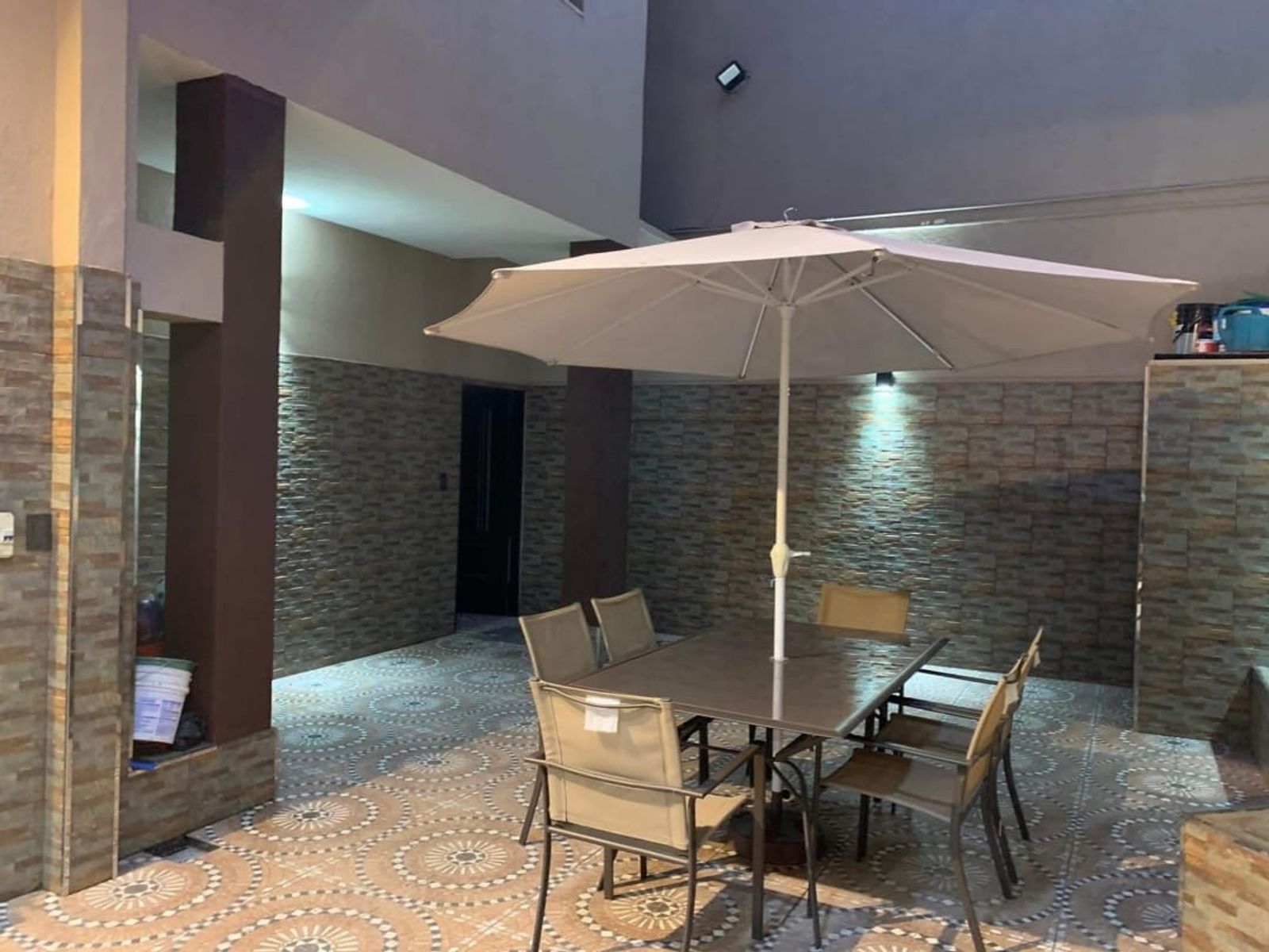 SE VENDE CASA 2 PLANTAS EN LINIERS - 32