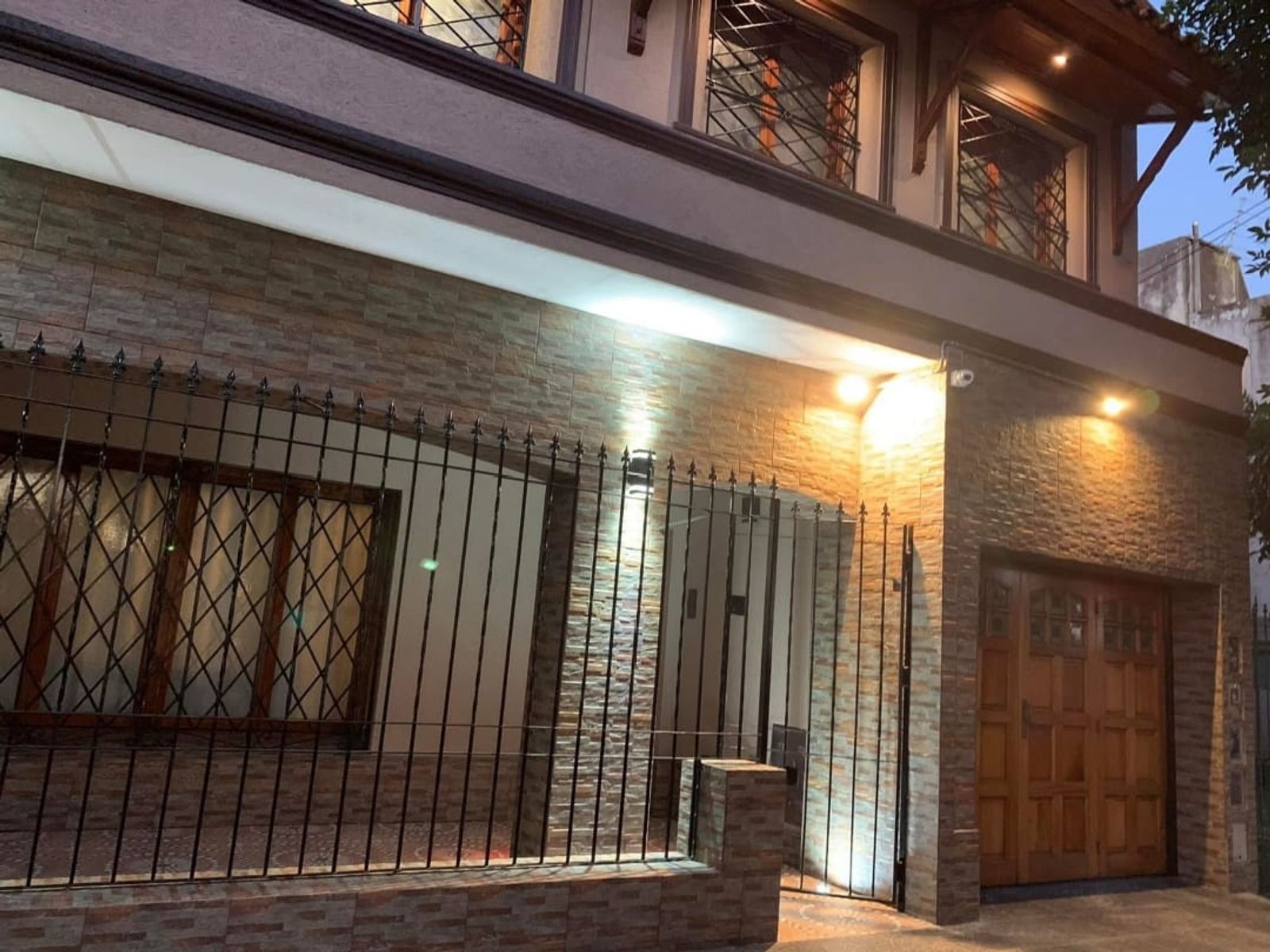 SE VENDE CASA 2 PLANTAS EN LINIERS - 37