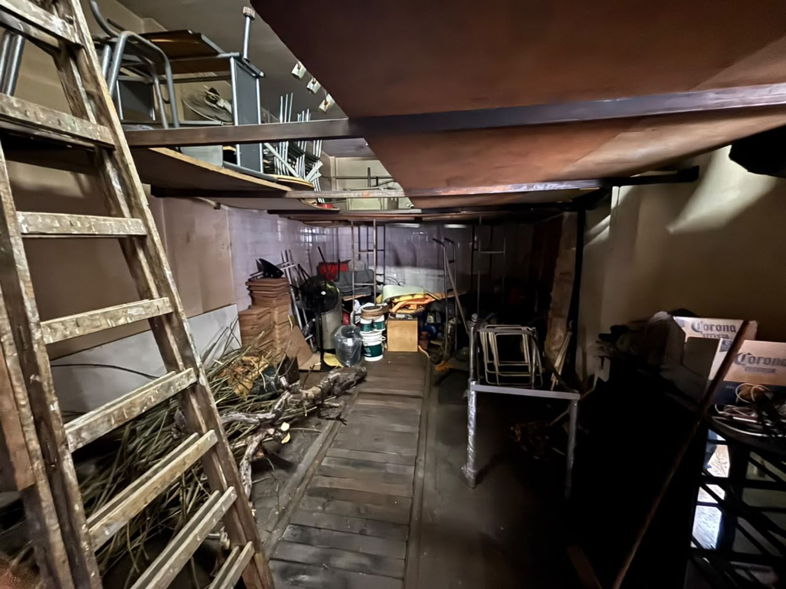 SE VENDE LOCAL CON VIVIENDA EN JOSE INGENIEROS - 5